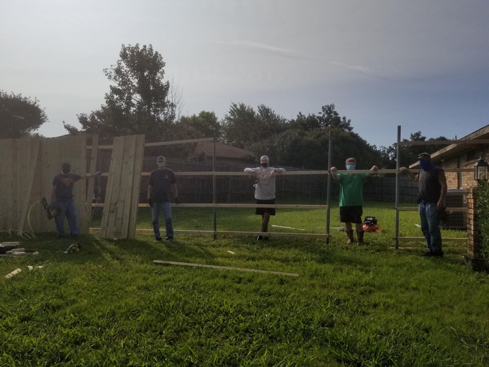 Mesquite neighborhood steps up to help neighbor